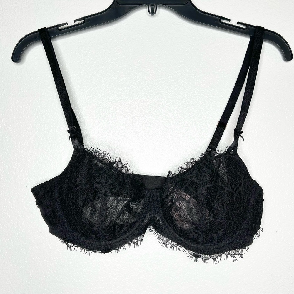New Victorias Secret Black Lace Dream Angels Push Up Without Padding Bra 36C NWT